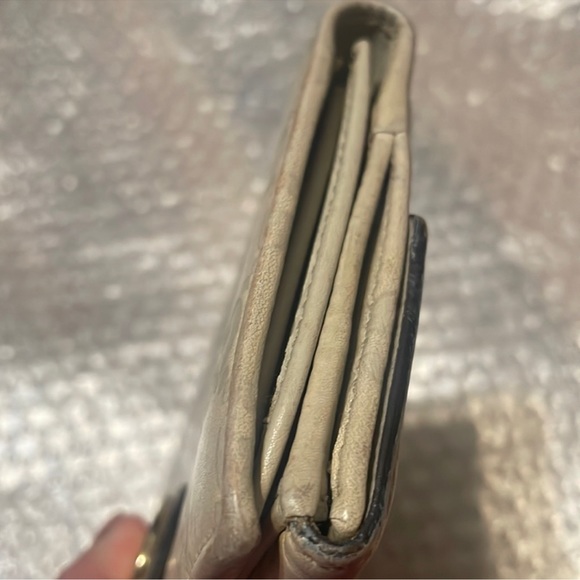 GUCCI Long Wallet authentic - Picture 12 of 16